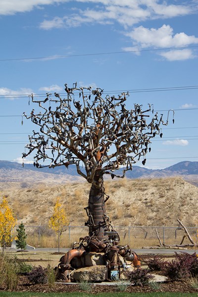 PIPE TREE BY DEELEY